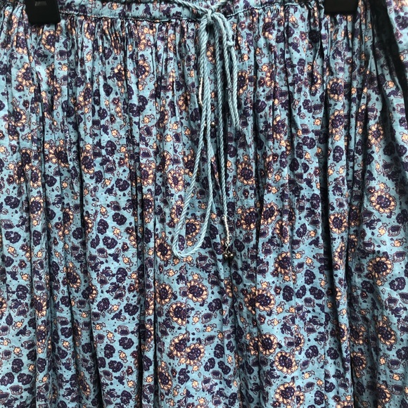 Drawstring Shorts - Picture 3 of 3